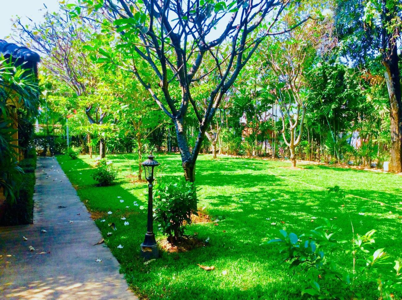 The Nine Guest House Kanchanaburi Ngoại thất bức ảnh