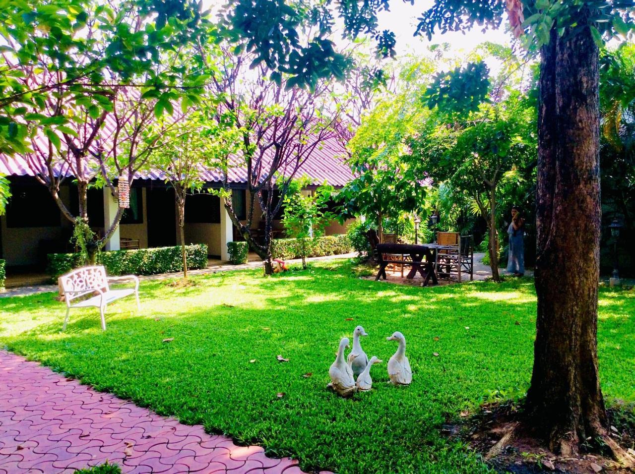 The Nine Guest House Kanchanaburi Ngoại thất bức ảnh