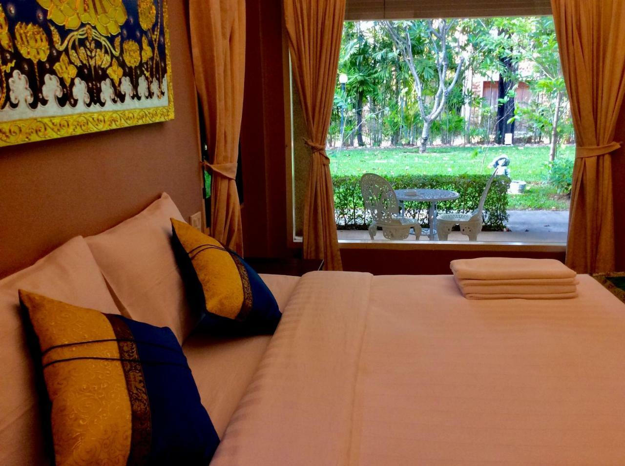 The Nine Guest House Kanchanaburi Ngoại thất bức ảnh