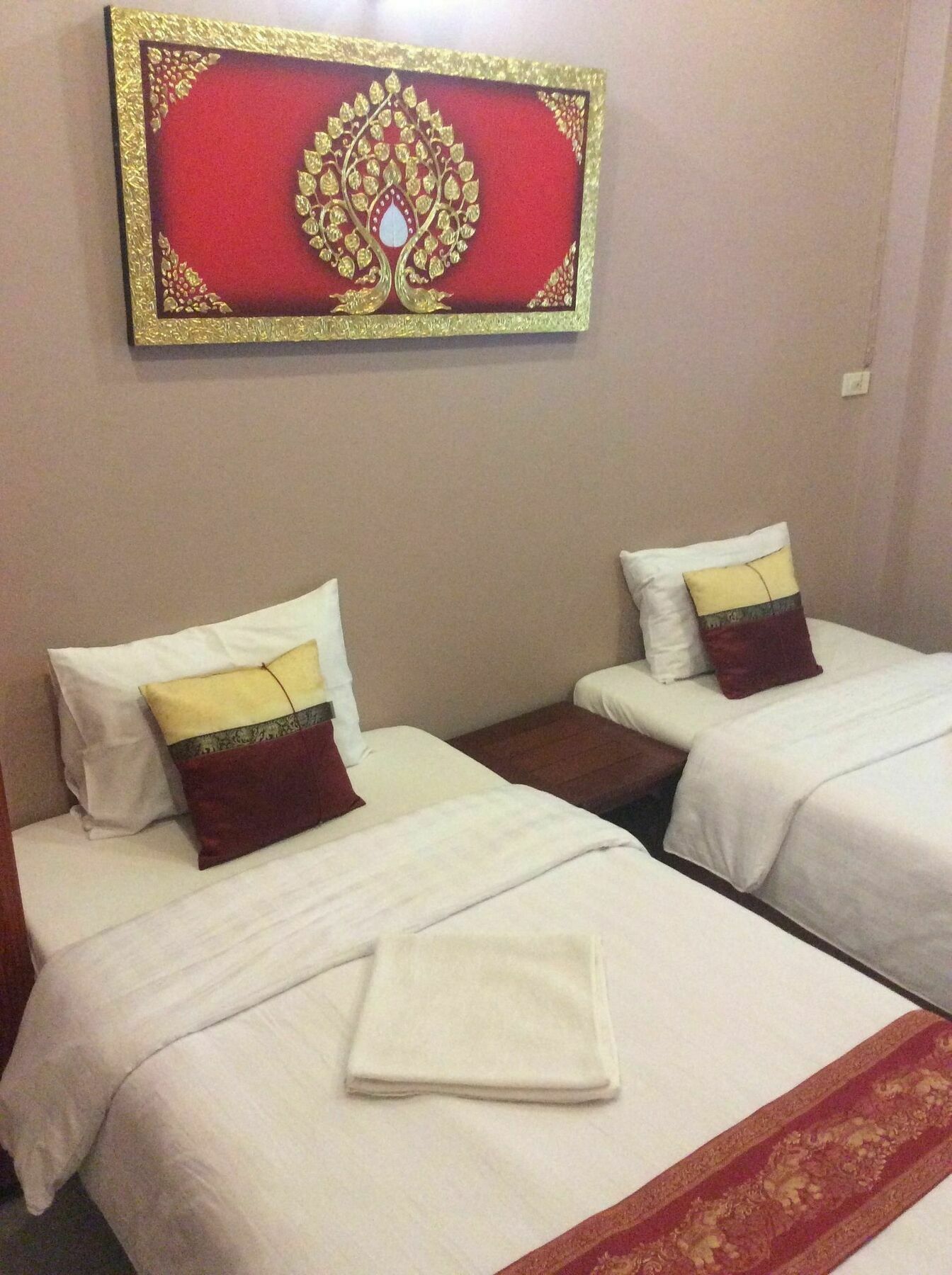 The Nine Guest House Kanchanaburi Ngoại thất bức ảnh